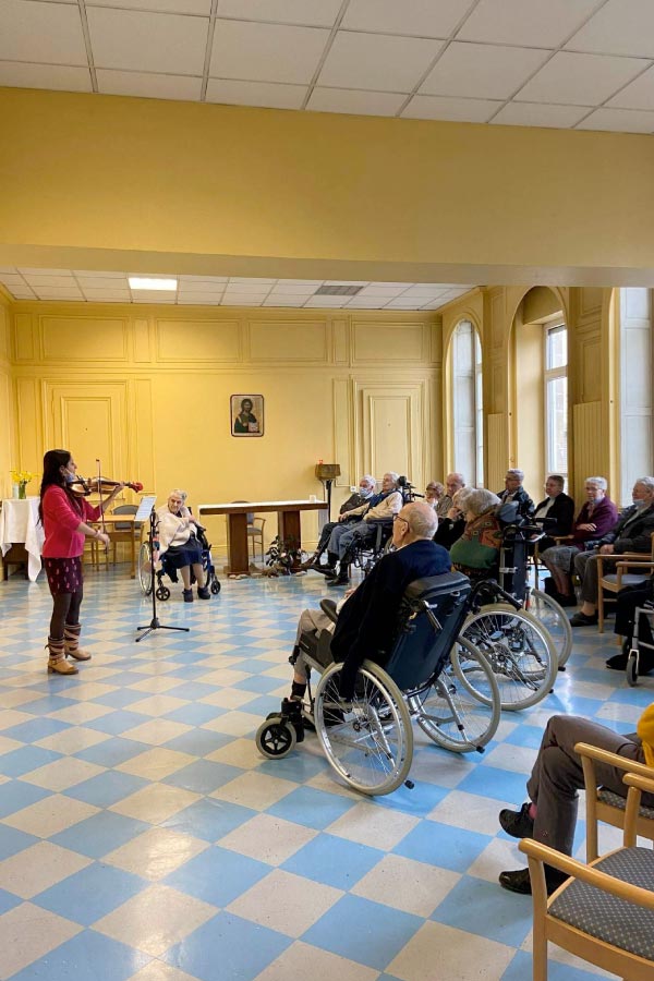 Concert Violon En Ehpad A Lille