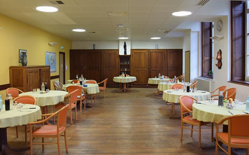 Salle de restauration Ehpad porte de gand